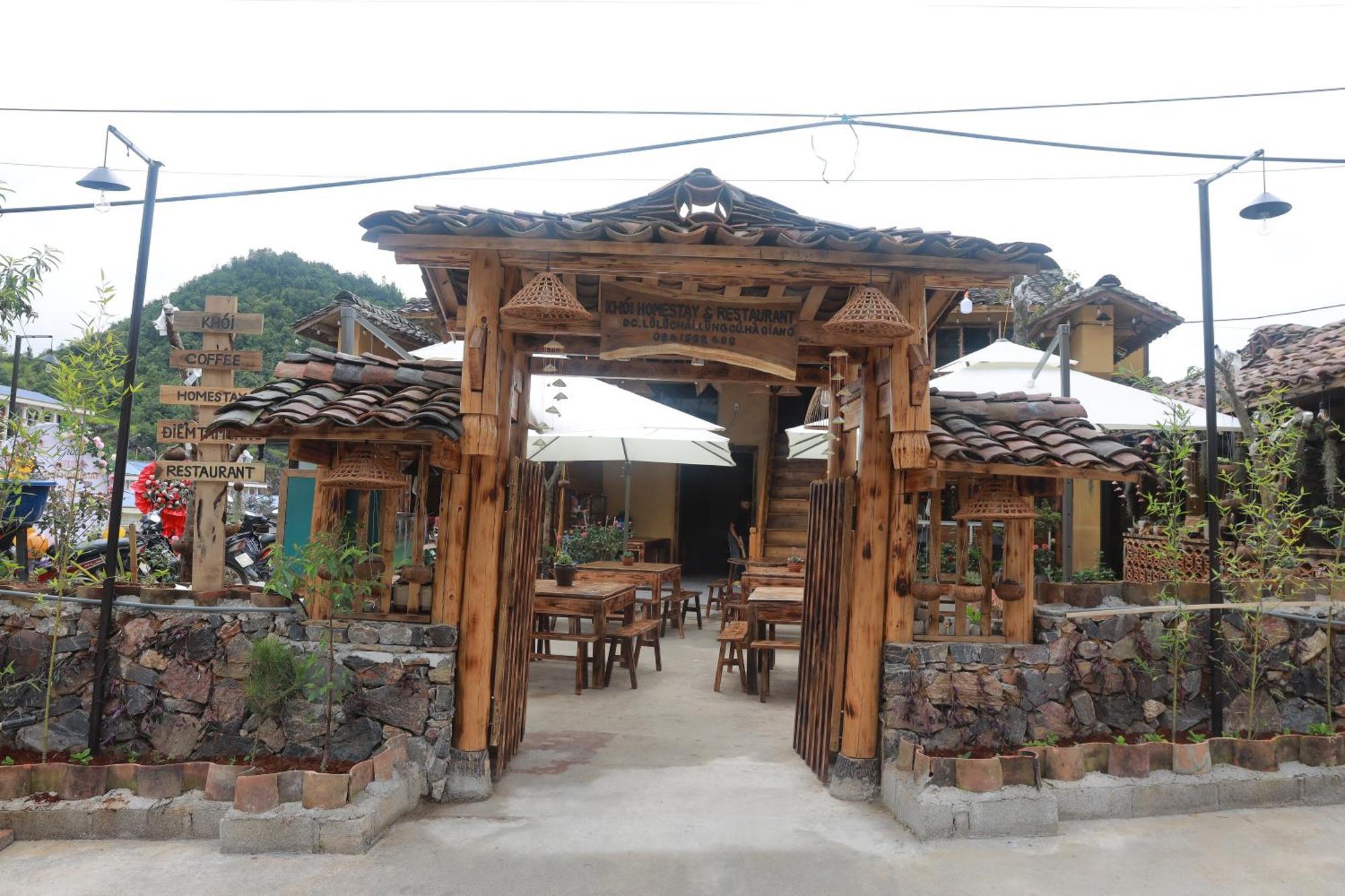 Khoi Homestay And Restaurant Loung Co Exterior foto